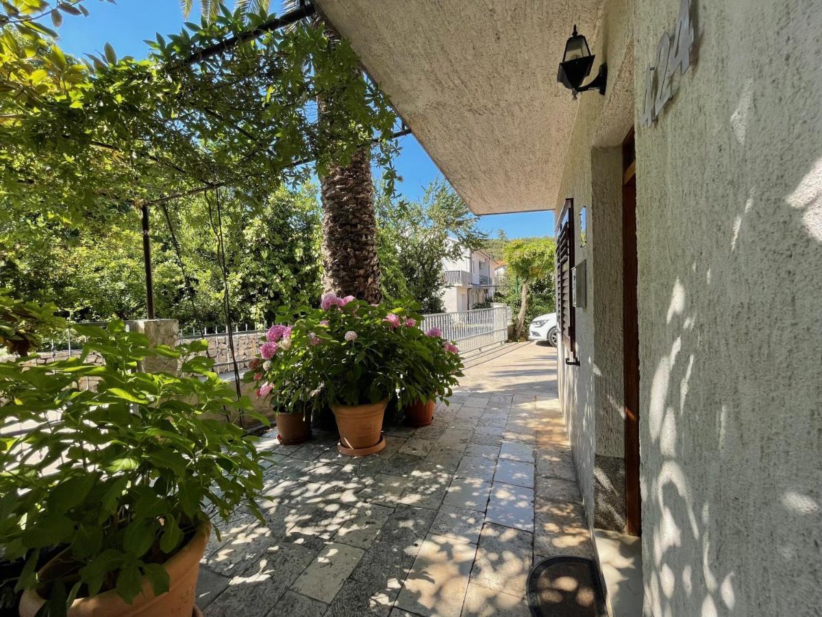 Hvar Guesthouse - Double Bedroom With Private Bathroom Jelsa  Exterior foto
