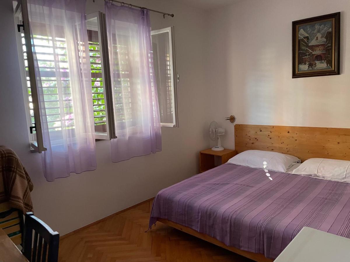 Hvar Guesthouse - Double Bedroom With Private Bathroom Jelsa  Exterior foto