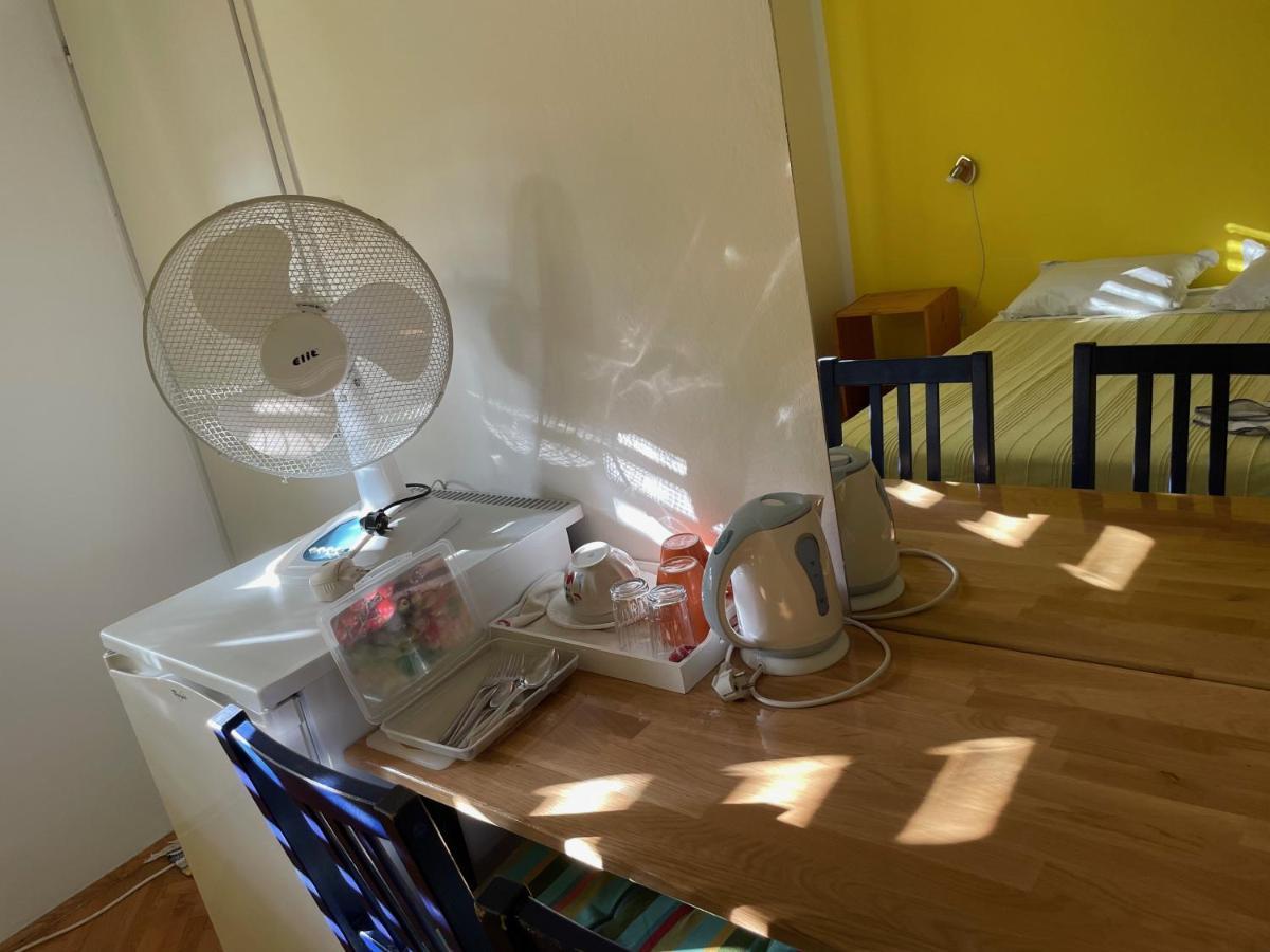 Hvar Guesthouse - Double Bedroom With Private Bathroom Jelsa  Exterior foto