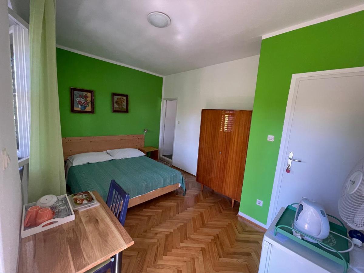 Hvar Guesthouse - Double Bedroom With Private Bathroom Jelsa  Exterior foto